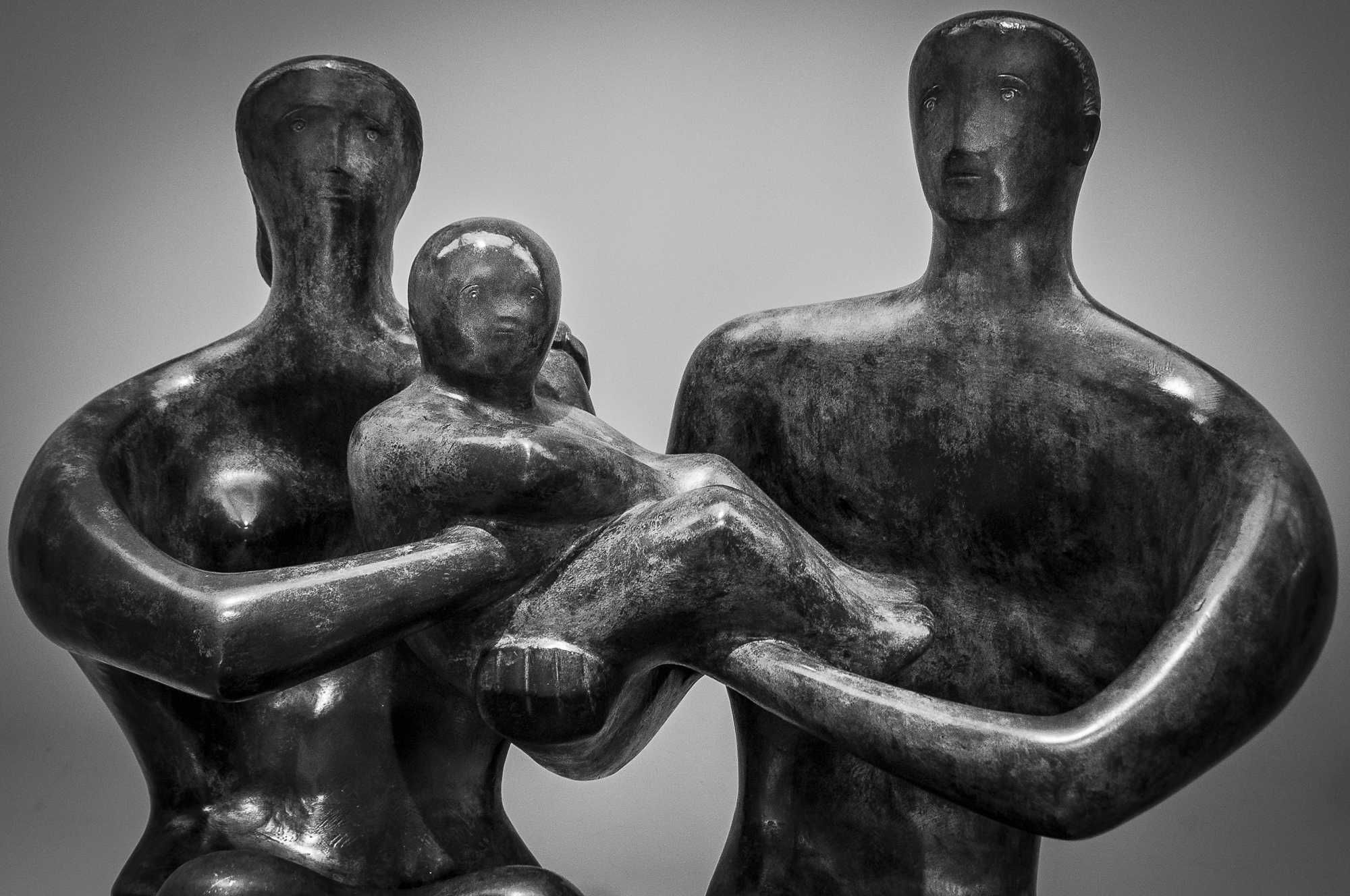 The family sculpture by Henry Moore