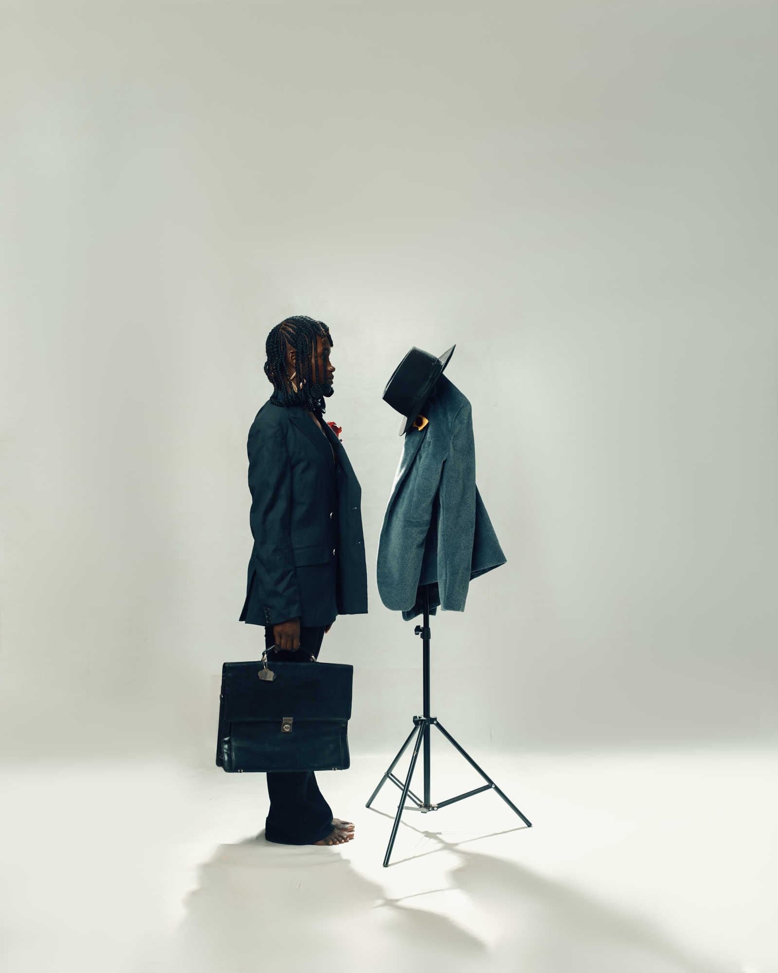 THE HIDDEN MAN: reflection of her imaginations