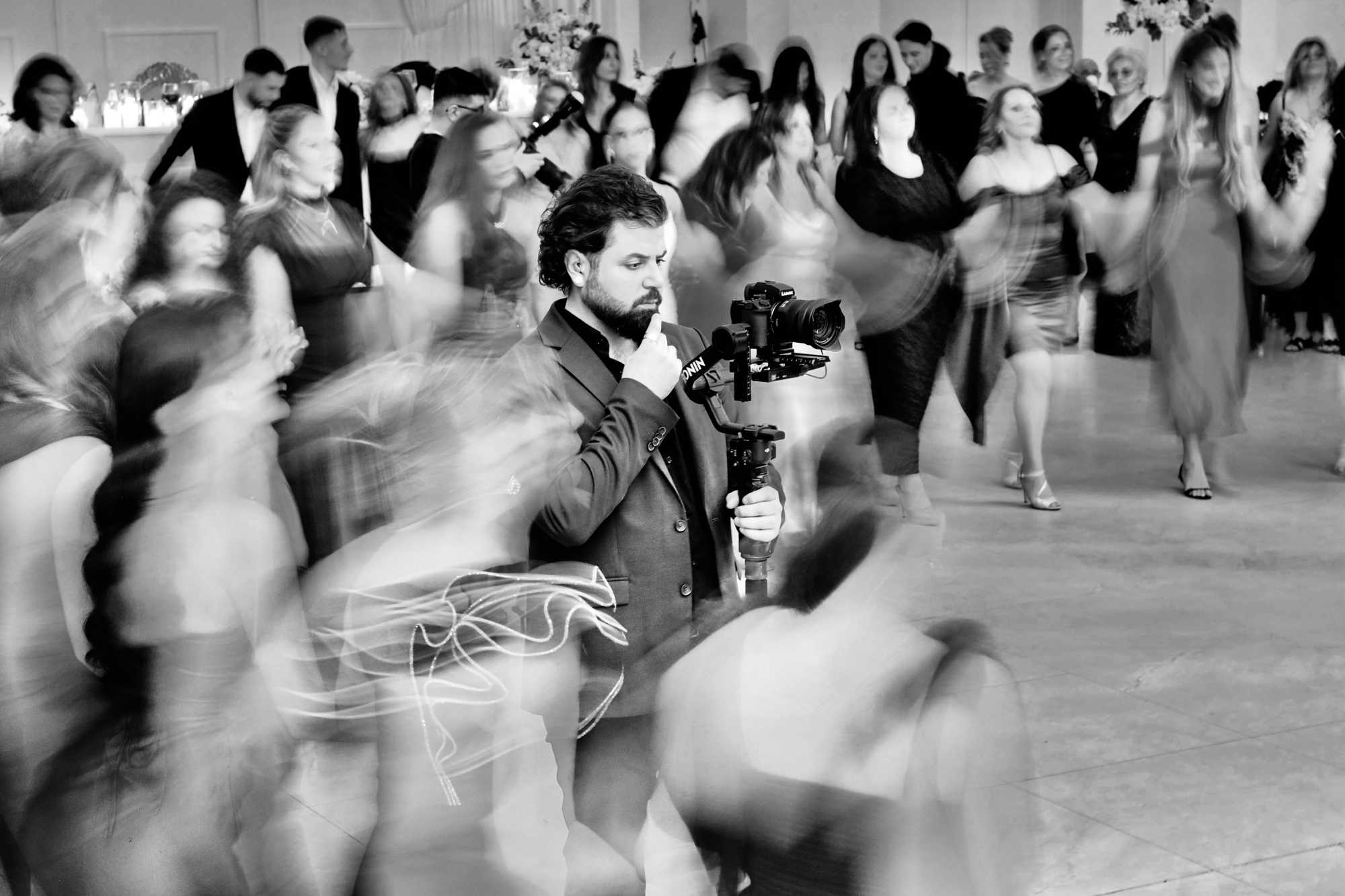 The elegant photographer